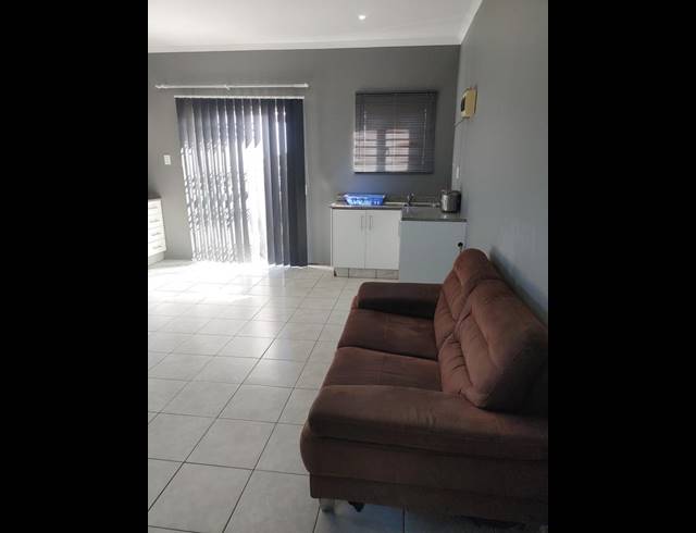 1 BEDROOM PROPERTY TO RENT IN PARK HILL